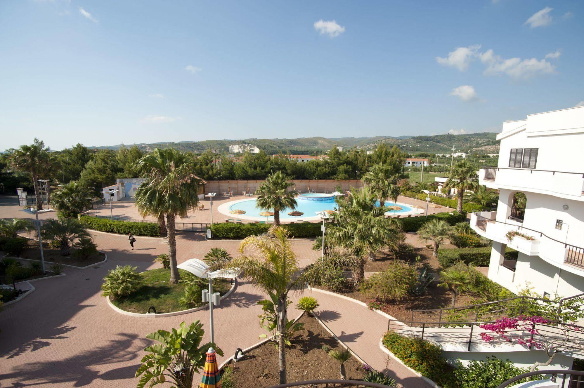Oasiclub Hotel Vieste Exterior photo